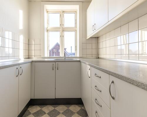 Charmerende lejlighed med attraktiv beliggenhed - husdyr tilladt