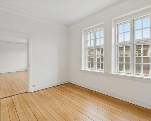 Skøn herskabslejlighed på Sct. Mathias Gade