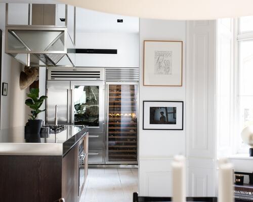 Helt enestående luksuslejlighed til leje i den stille ende af Nyhavn – 268 m² gennemrenoveret elegance