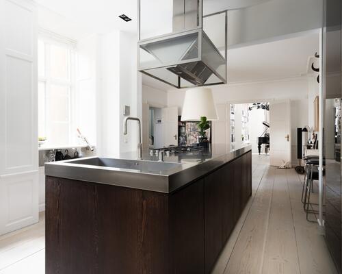 Helt enestående luksuslejlighed til leje i den stille ende af Nyhavn – 268 m² gennemrenoveret elegance