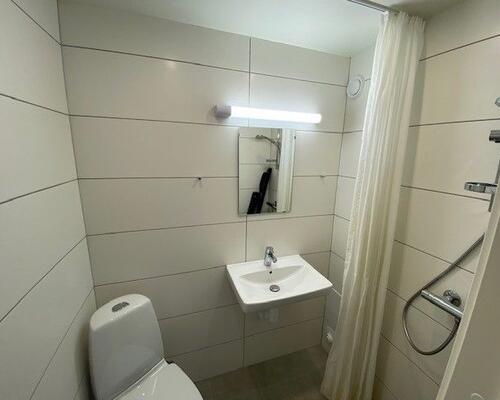 Flot, renoveret lys lejlighed