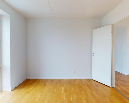 Rummelig 2-værelses bolig med skøn tagterrasse!