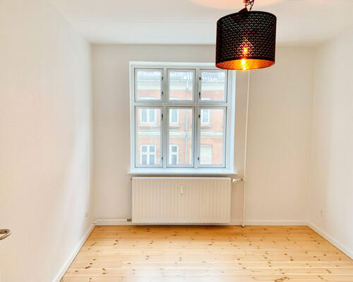 Dejlig 3-værelses lejlighed med altan