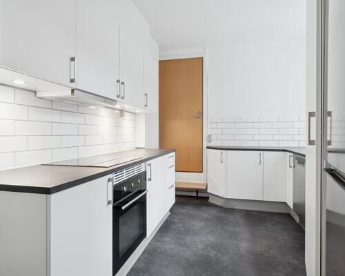 Nyrenoveret og lækker 3’er med nyt køkken