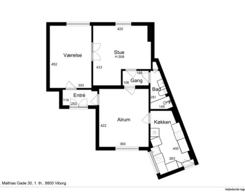 Nyrenoveret og lækker 3’er med nyt køkken