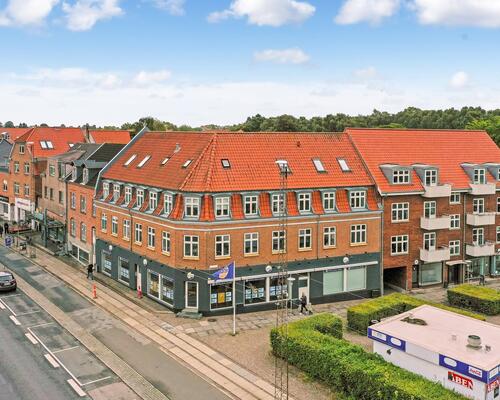 Skøn 4-værelses lejlighed i Viby