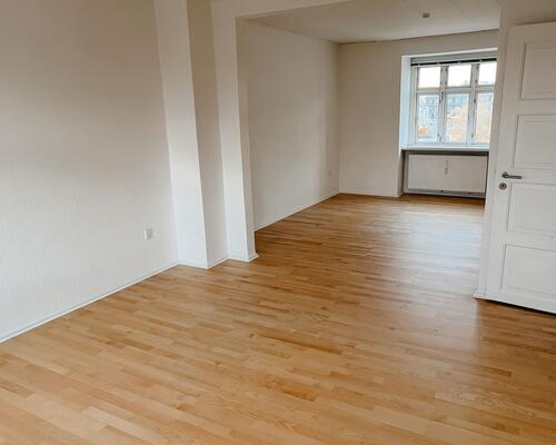 Skøn 4-værelses lejlighed i Viby