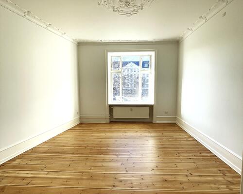 5 værelses lejebolig ved Nørrebro runddel, egnet til den store familie