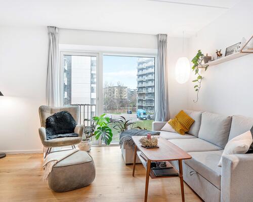 Flot lejlighed med stor altan mod syd ☀️ Oplagt til deling af 2<br>