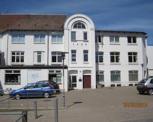 Lys 2-Værelses Lejlighed I Hjørring