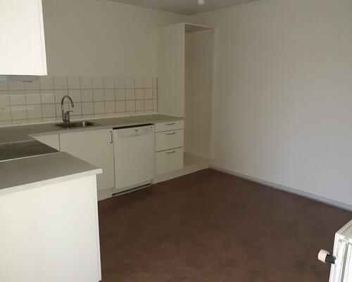 Lys 2-Værelses Lejlighed I Hjørring