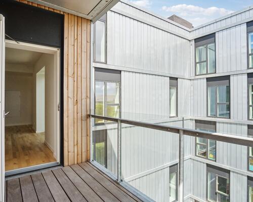 Delevenlig for tre personer - 3 km til UNI