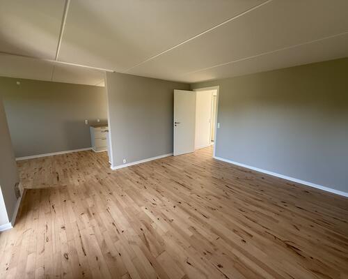 Ny renoveret 2 værelses stue bolig