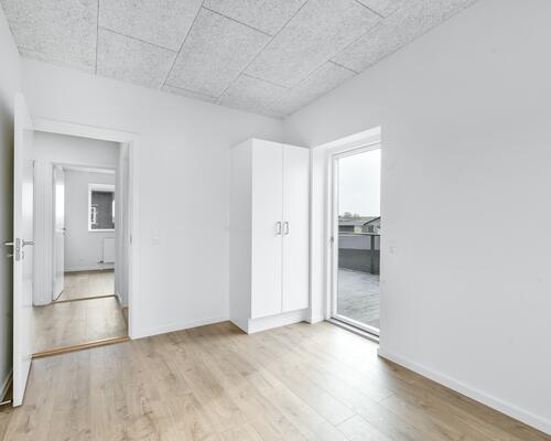 Lejemål med tagterrasse. 1 husdyr tilladt. Energi mærke A.