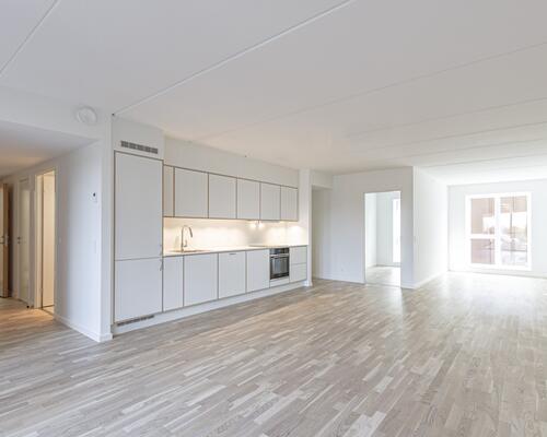 Stor 5-værelses lejlighed centralt i Hillerød