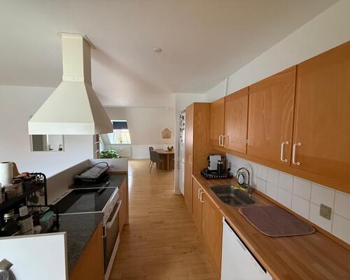 Lækker 3 værelses lejlighed i centrum