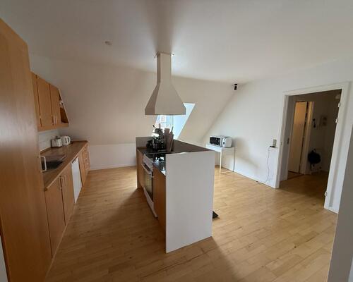 Lækker 3 værelses lejlighed i centrum