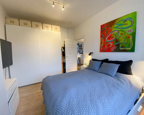 Hyggelig 2 værelses lejlighed med udsigt til østre anlæg