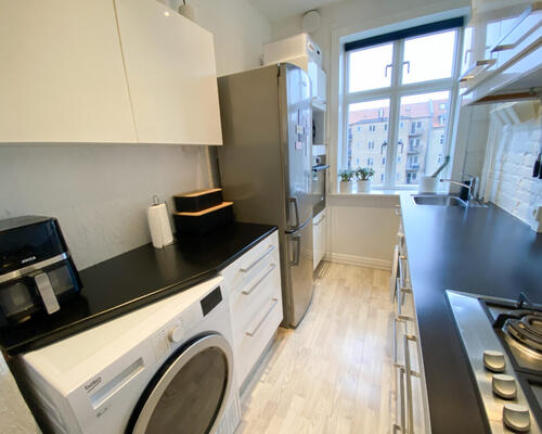 Hyggelig 2 værelses lejlighed med udsigt til østre anlæg