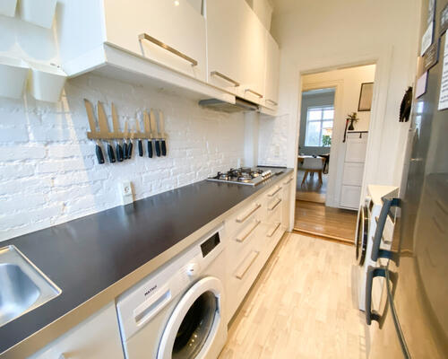 Hyggelig 2 værelses lejlighed med udsigt til østre anlæg