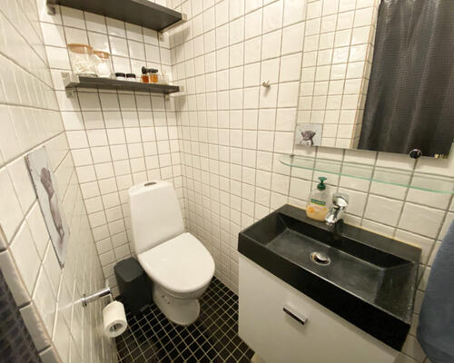 Hyggelig 2 værelses lejlighed med udsigt til østre anlæg