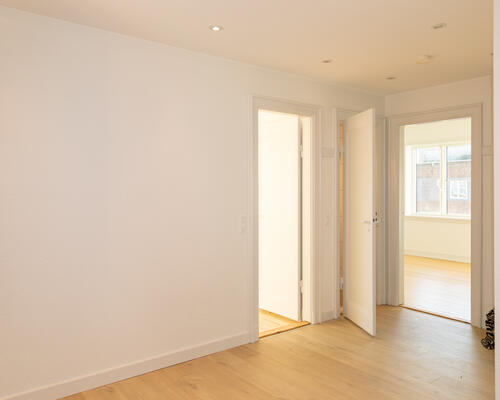 Lys 3-værelses lejlighed i Aalborg med nærhed til park og indkøb