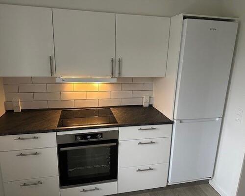 Dejlig lys lejlighed på 1. sal i stille kvarter