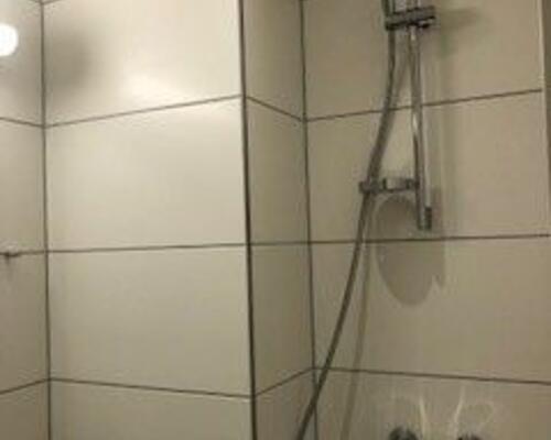 Dejlig lys lejlighed på 1. sal i stille kvarter