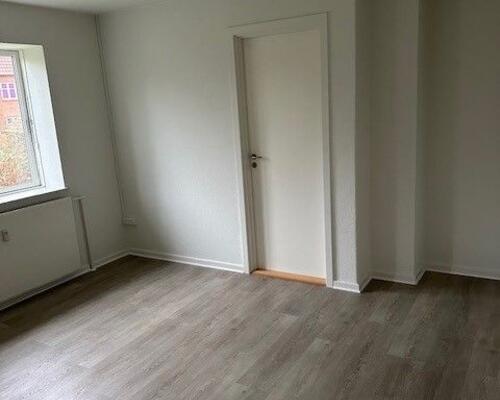 Dejlig lys lejlighed på 1. sal i stille kvarter