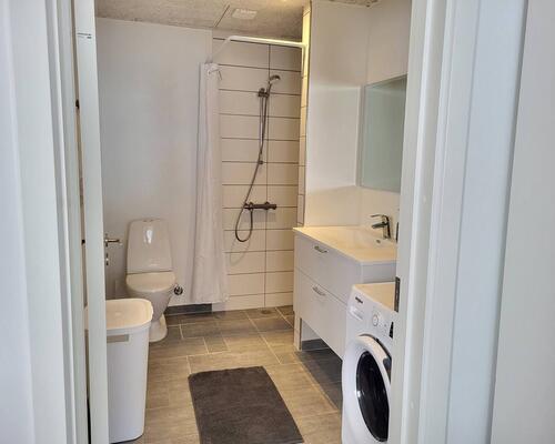 Flot fritliggende 4. værelses rækkehus i Vejle.