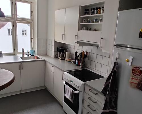 Charmerende 2. værelses lejlighed