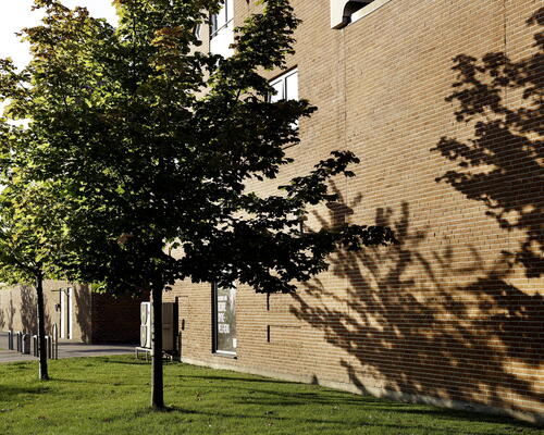 God stor 2 vær. lejebolig på 85 m2. oven på Ølby Centeret