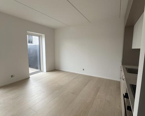 Nyere 2 værelses i hjertet af galten