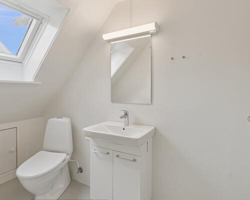 6-værelses lejlighed med plads til hele familien!