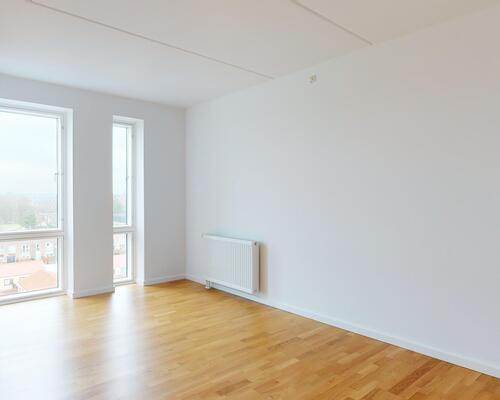 Rummelig 2-værelses bolig med skøn tagterrasse!