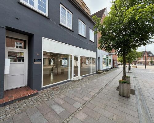 Butik til leje i Grindsted Centrum. 82m2 + 82m2 kl