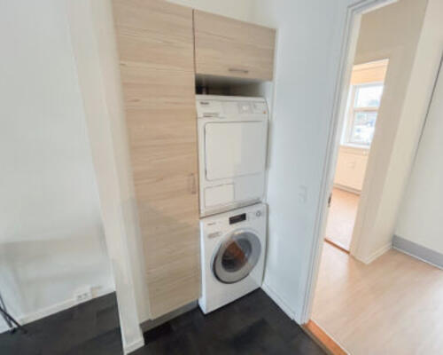 Lys og rummelig lejlighed med central beliggenhed i Nørager