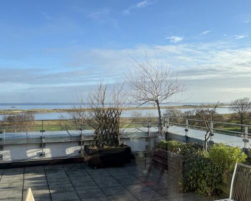 Penthouse by Amager Strand with a large private terrace — available for 12 months, fully furnished including parking in the basement