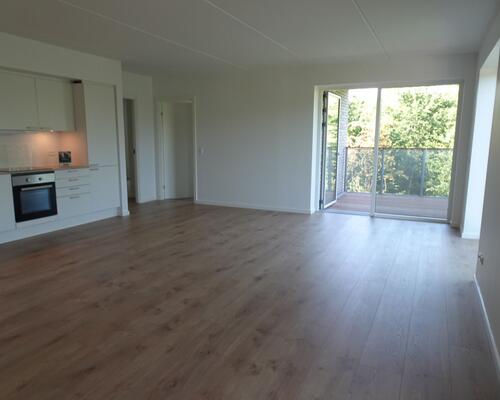 LÆKKER 3-VÆR. PÅ DREJENS!