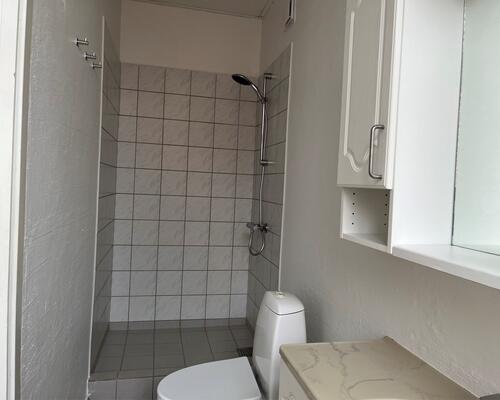 Flot 96 m2 stor lejlighed midt i gågaden.