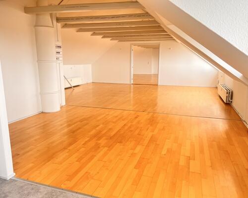 Flot 5 værelses lejlighed på 215 m² beliggende i Slagelse.