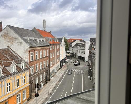 Flot 5 værelses lejlighed på 215 m² beliggende i Slagelse.