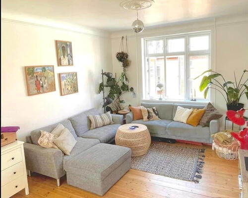 Lys og delevenlig 5-værelses på 146 m2