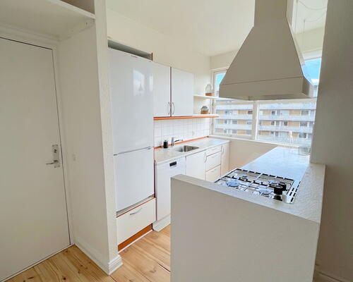 Lys og delevenlig 5-værelses på 146 m2