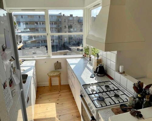 Lys og delevenlig 5-værelses på 146 m2