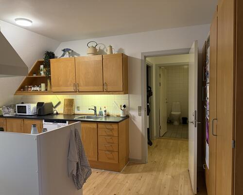 Dejlig stor 3 værelses lejlighed i centrum