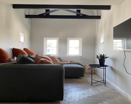 Lækker taglejlighed i hjertet af København