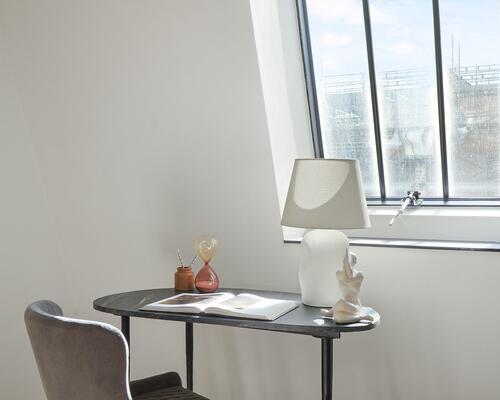 Stuelejlighed med privat terrasse