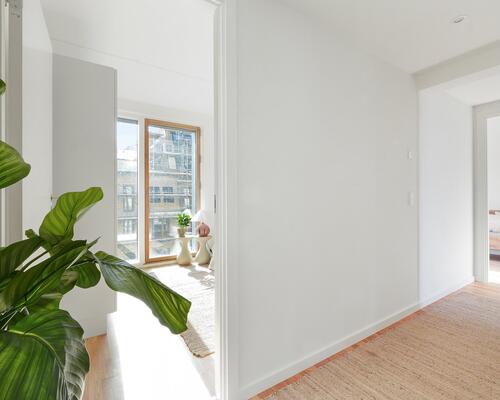 Stuelejlighed med privat terrasse