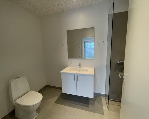 Nyopført og velindrettet lejlighed